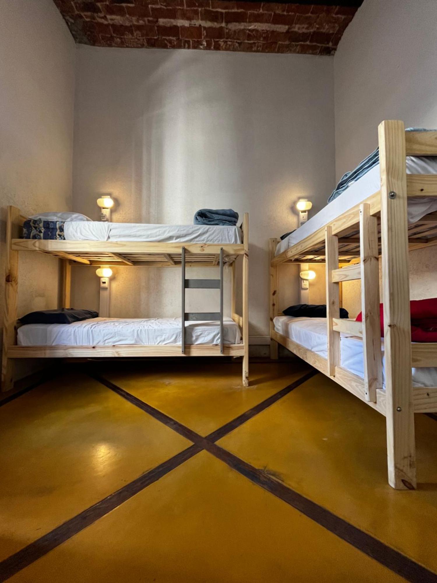 Parla Hostel Buenos Aires Exterior photo