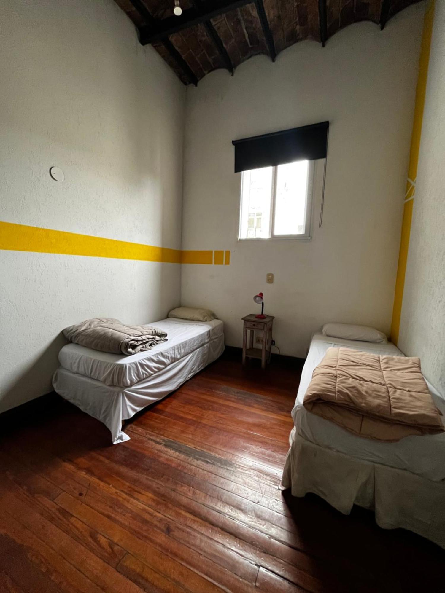 Parla Hostel Buenos Aires Exterior photo