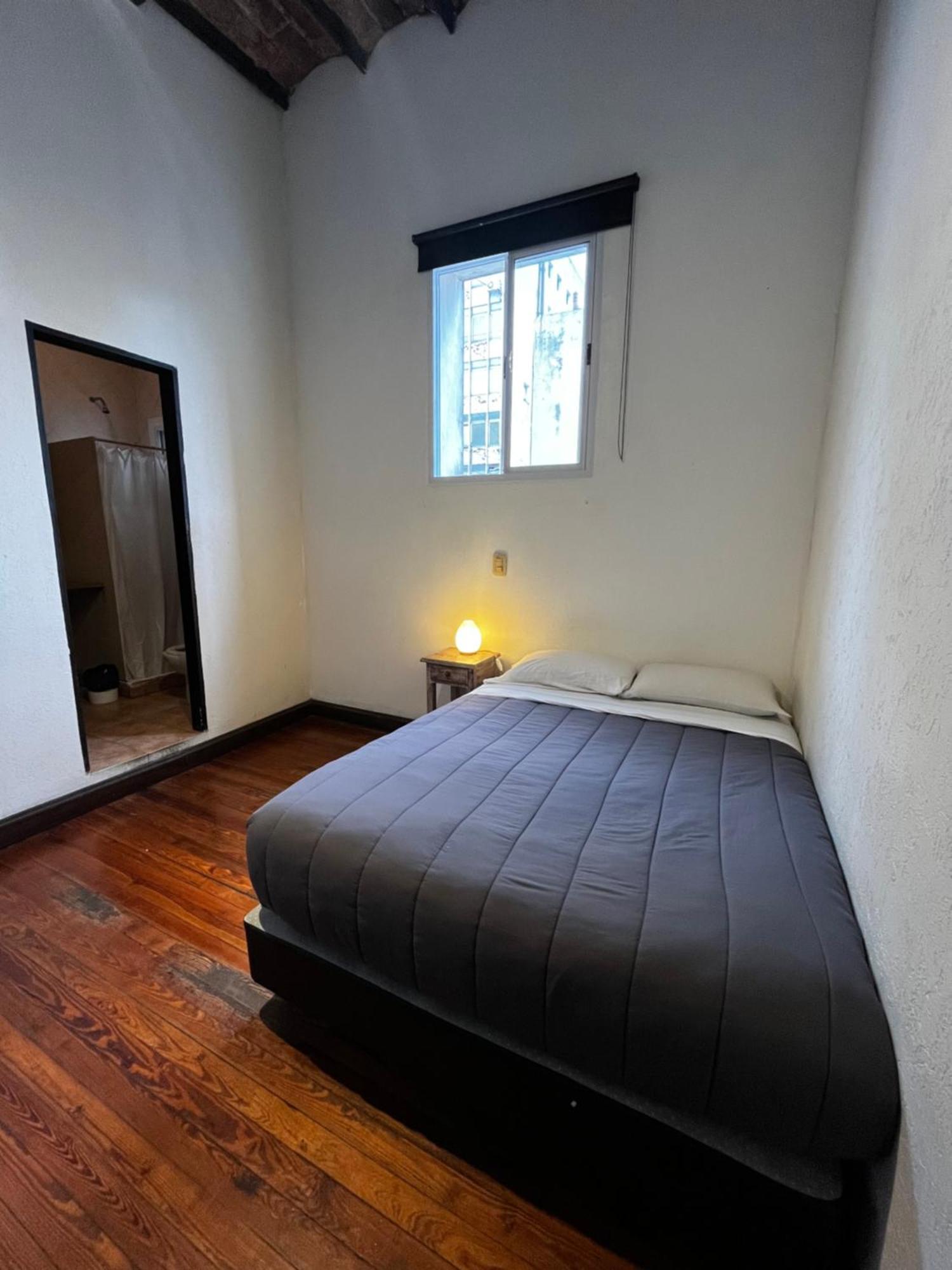 Parla Hostel Buenos Aires Exterior photo