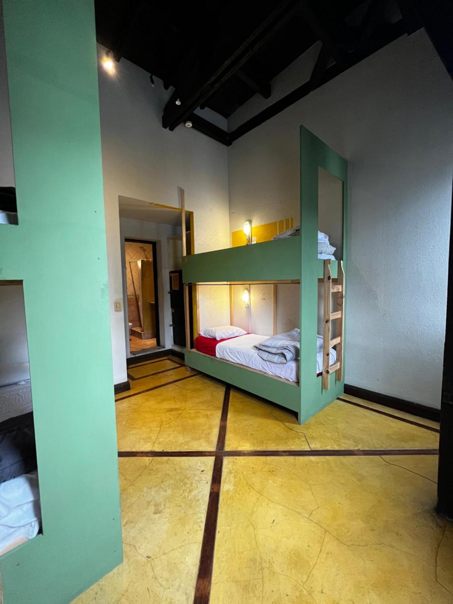 Parla Hostel Buenos Aires Exterior photo