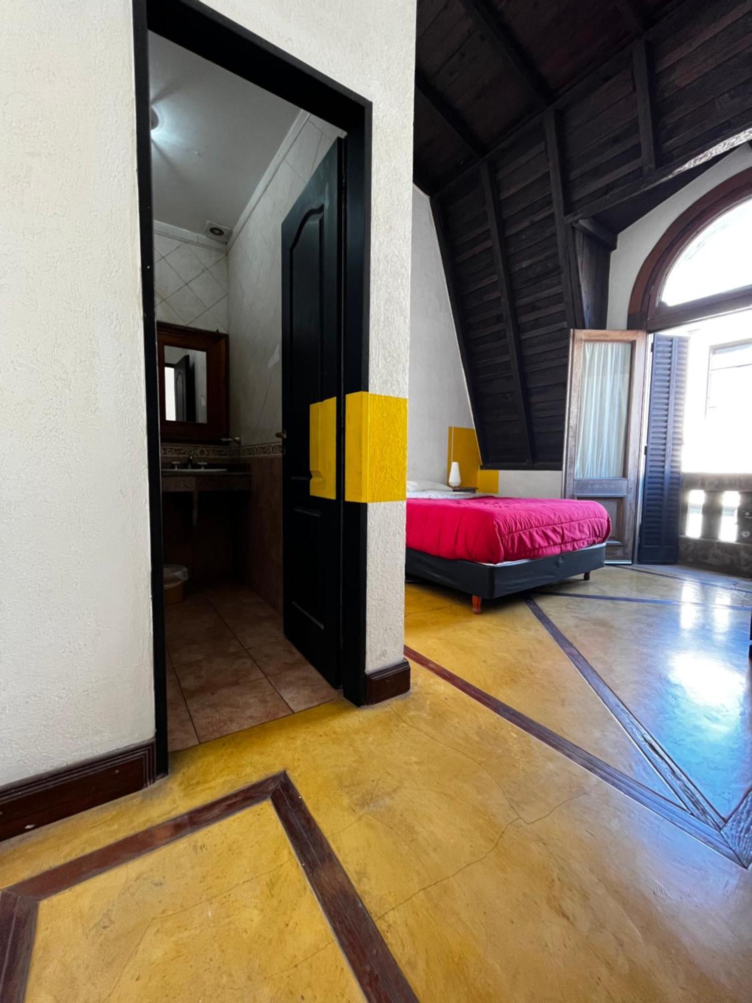 Parla Hostel Buenos Aires Exterior photo