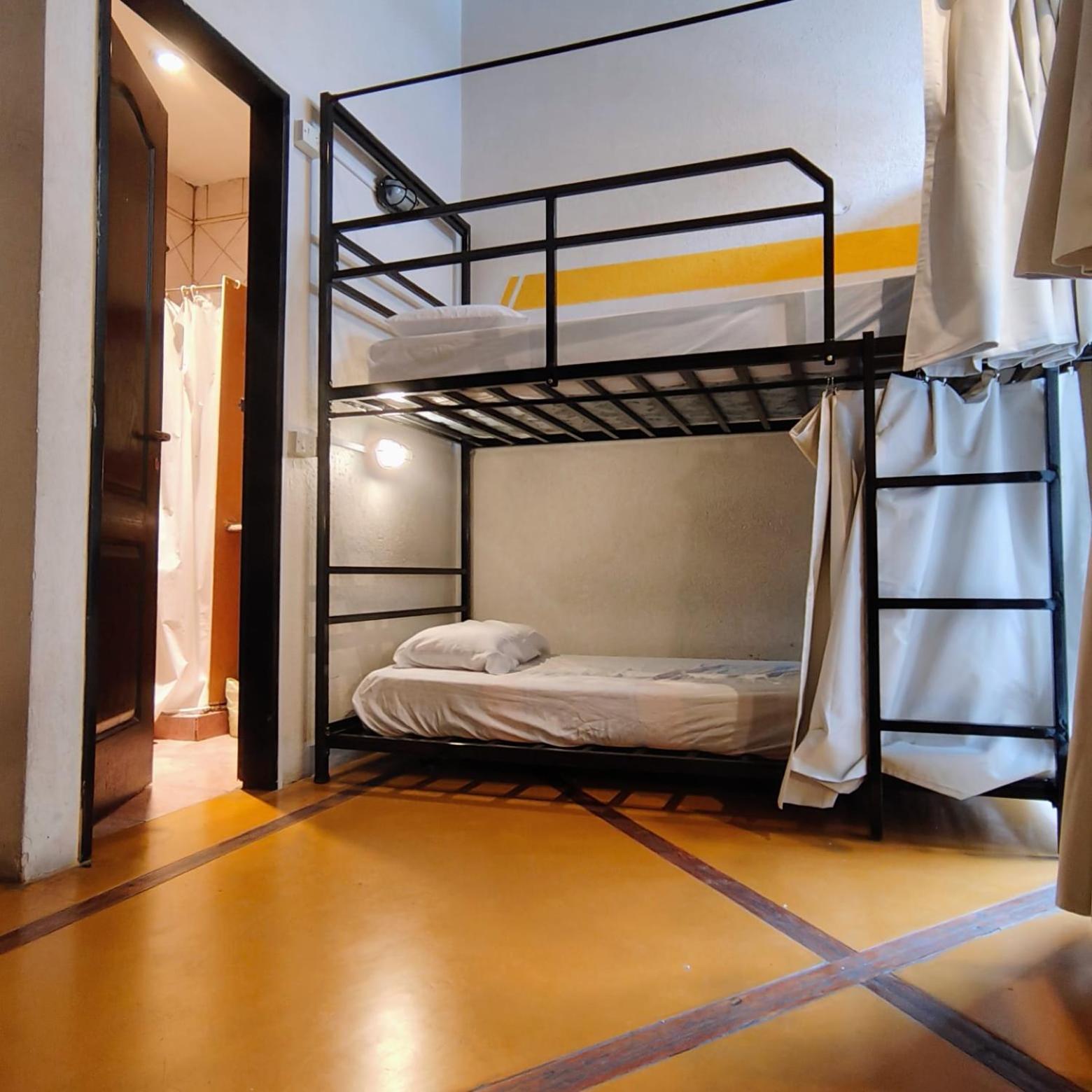 Parla Hostel Buenos Aires Exterior photo